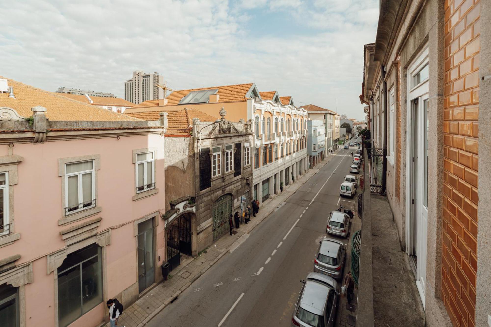 Downtown Elegant By Hosty Porto