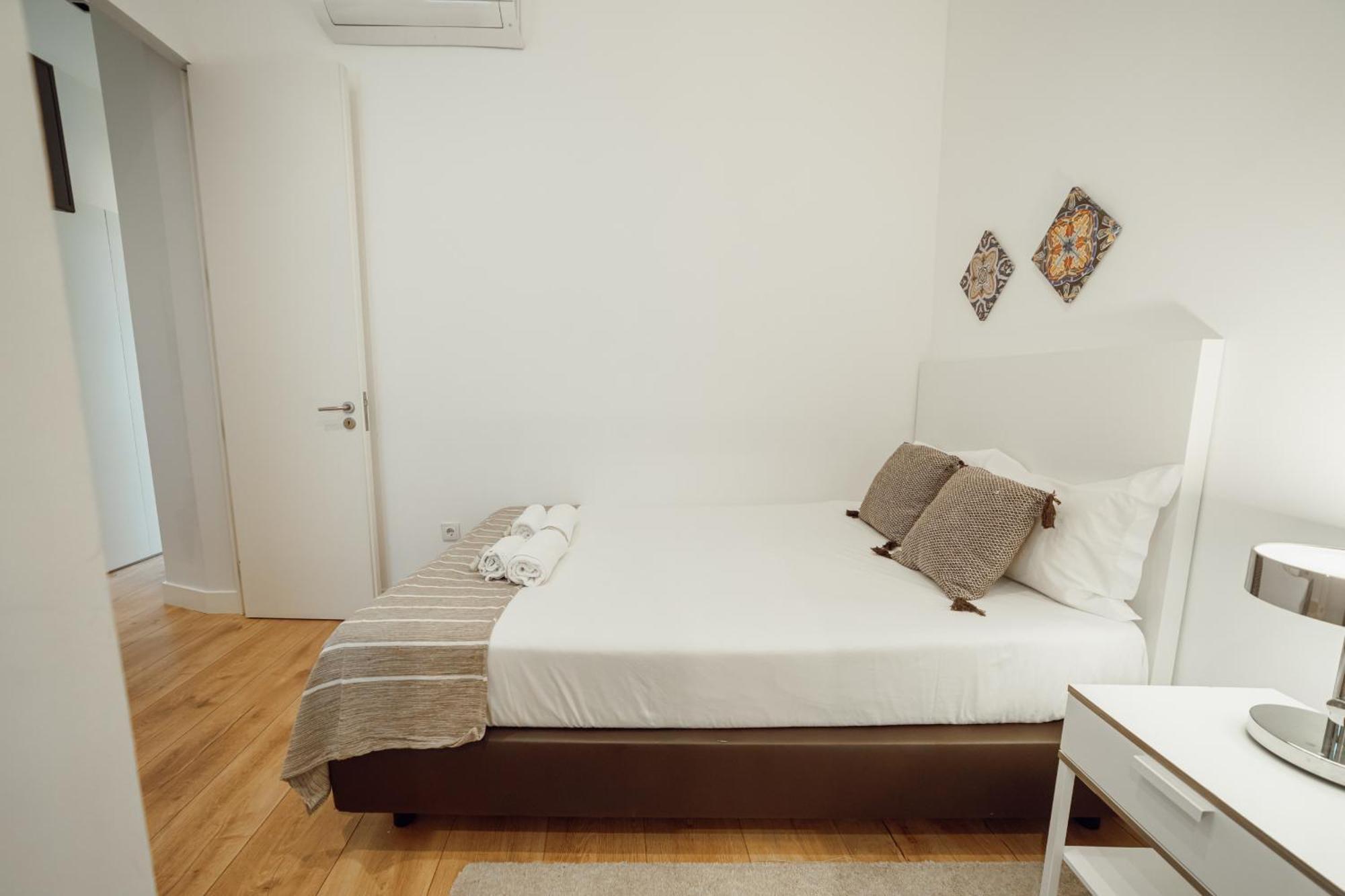 Downtown Elegant By Hosty Apartment *
