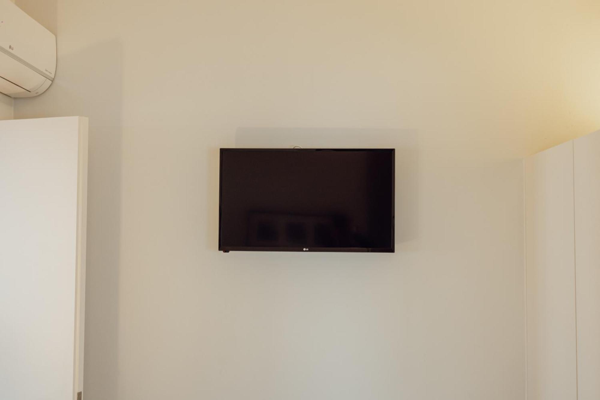 Apartment Downtown Elegant By Hosty