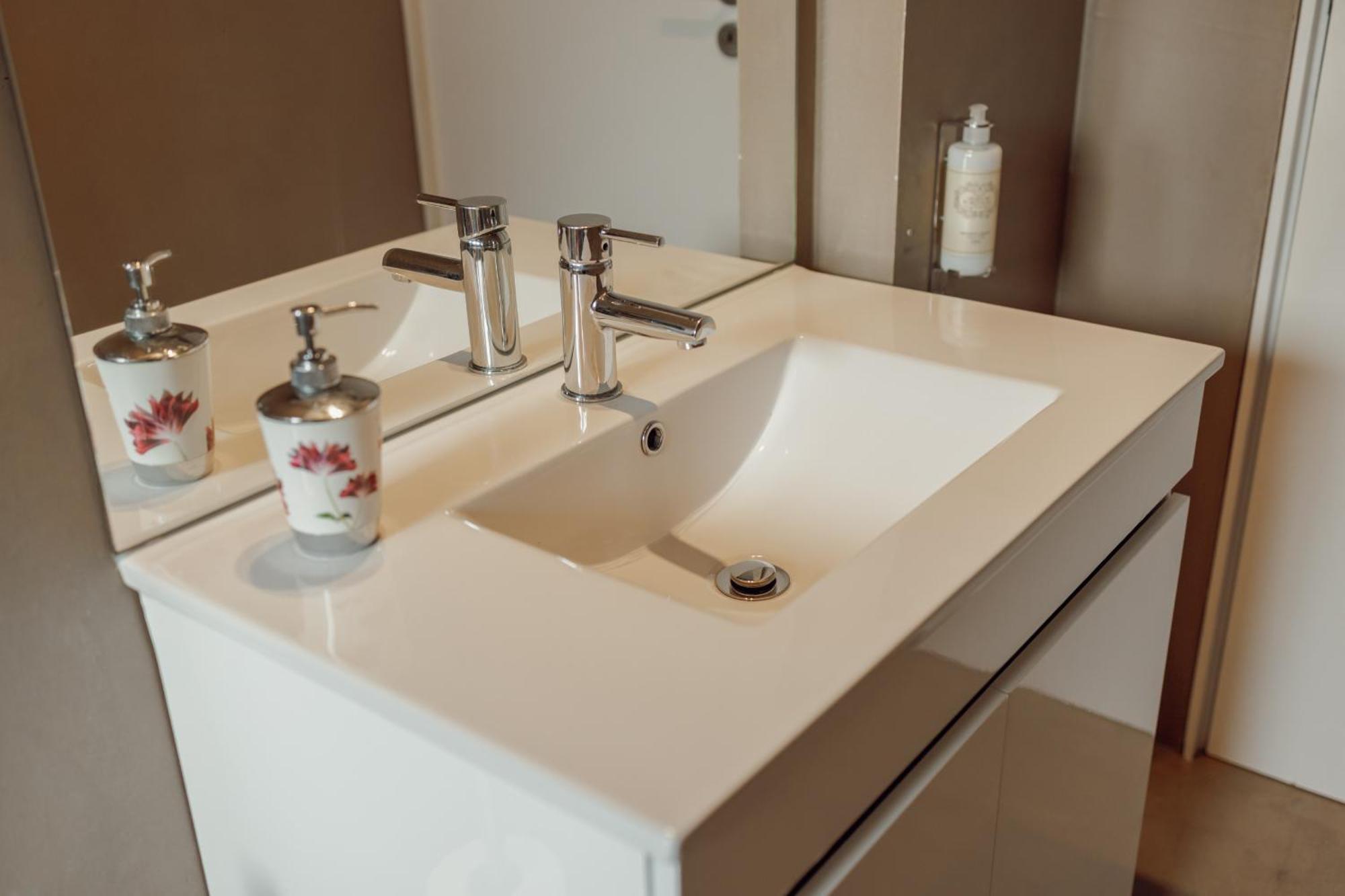 Downtown Elegant By Hosty Porto