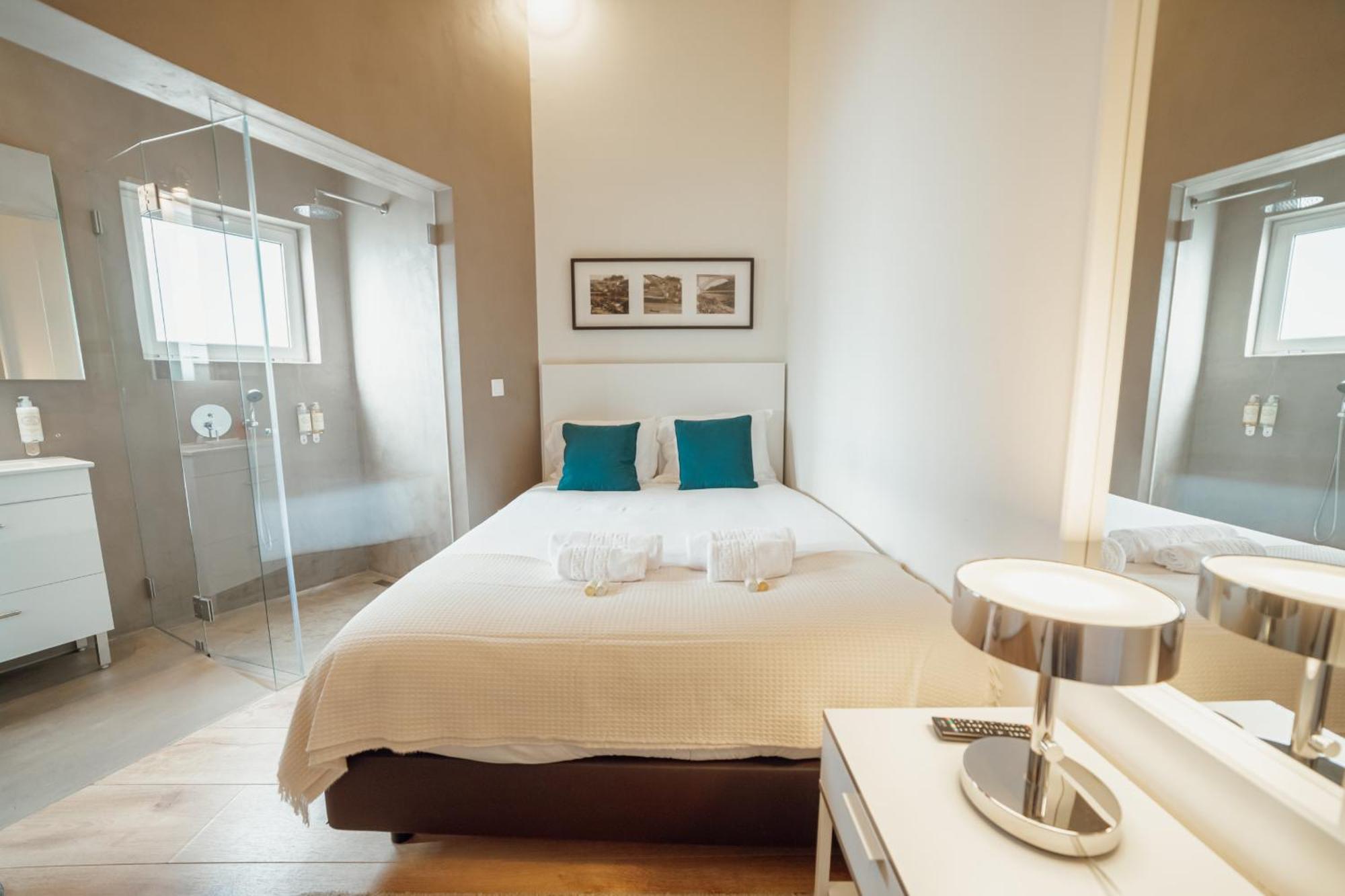 Apartment Downtown Elegant By Hosty Porto