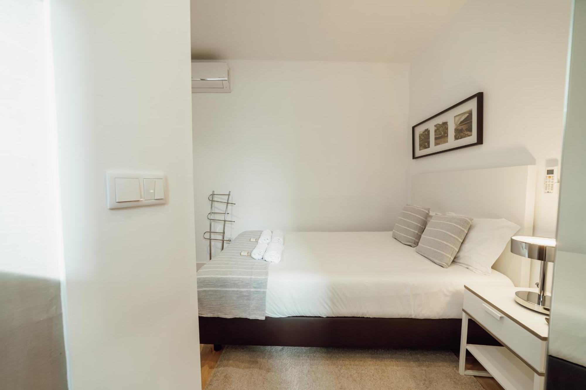 Downtown Elegant By Hosty Apartment Porto